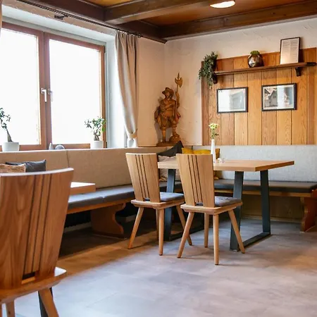 Hotel-linde-restaurant Monika Bosch Und Martin Bosch Gbr Heidenheim an der Brenz