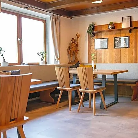 Hotel-linde-restaurant Monika Bosch Und Martin Bosch Gbr *